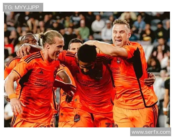 休斯顿迪纳摩与达拉斯半场战况分析及精彩瞬间回顾